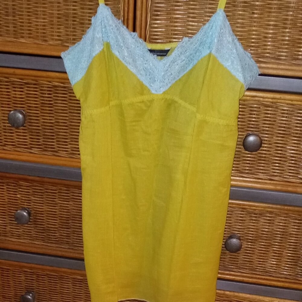 Sexy & Feminine Victoria's Secret Camisole Top - Picture 8 of 11